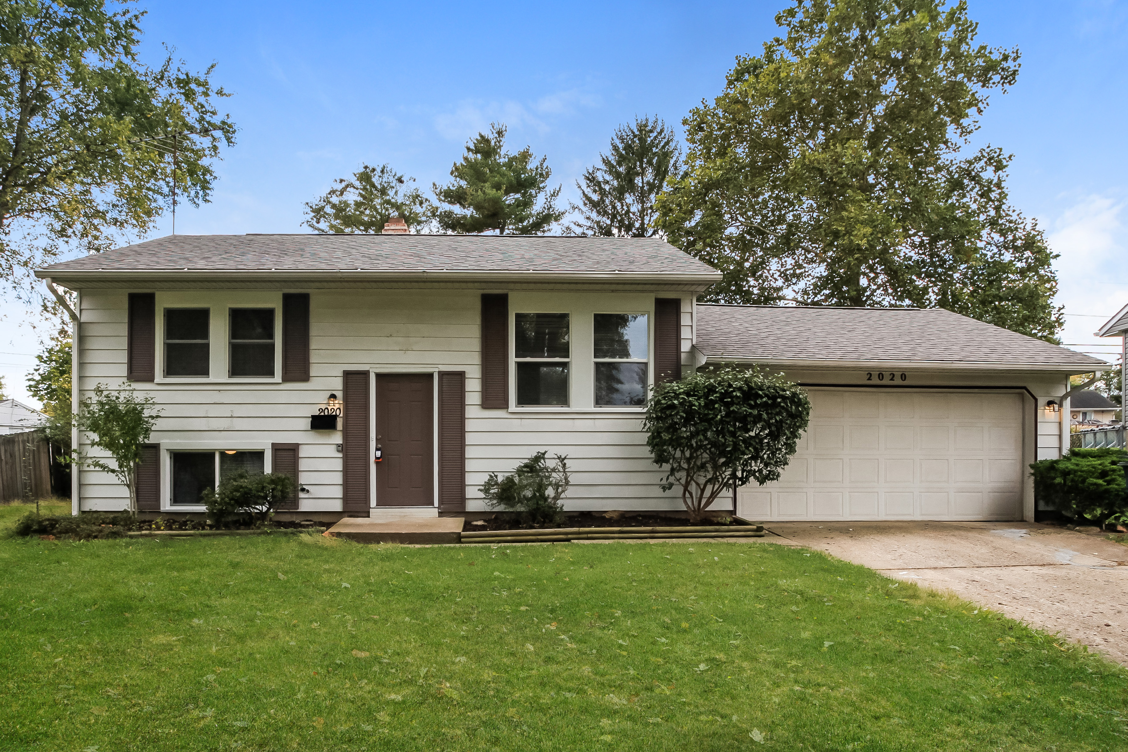 2020 TURNER DR LANCASTER, OH 43130